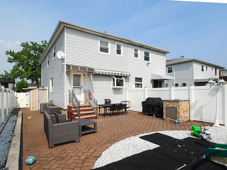 502 Winchester Ave — Photo 20