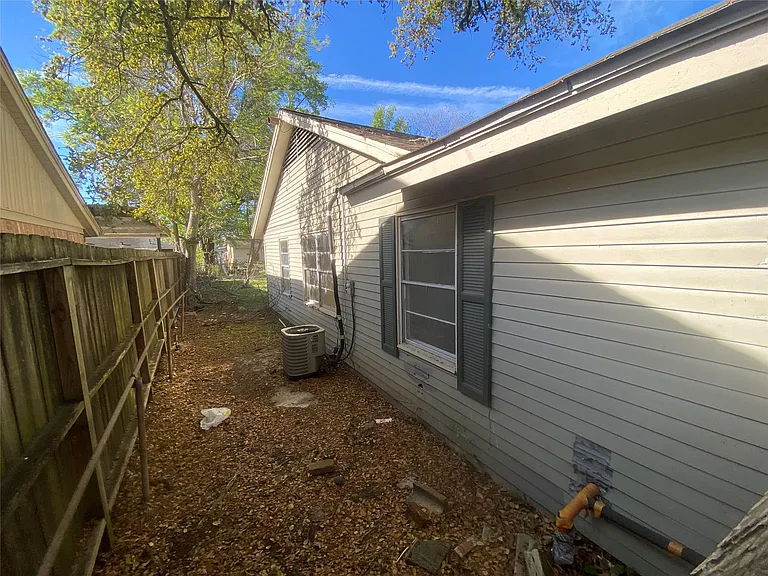 8607 Sherrywood Dr — Photo 13