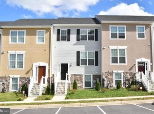 8 Kirkwyn Ct, Owings Mills, MD 21117