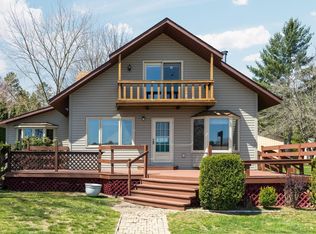 612 W River Ct, Gladwin, MI 48624