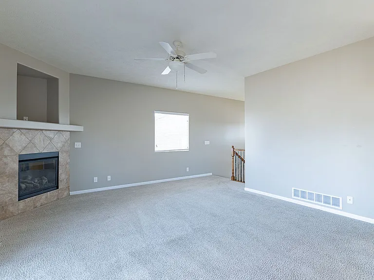 19160 Drexel Cir — Photo 9