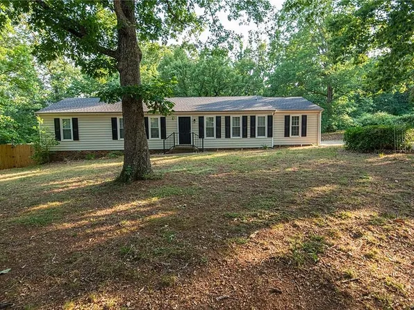 2125 Scarlet Mill Ln, Powhatan, VA 23139