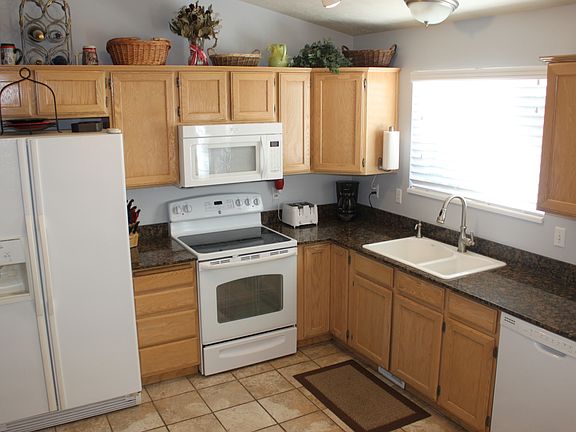 3rd image of 4832 S Simper Ln