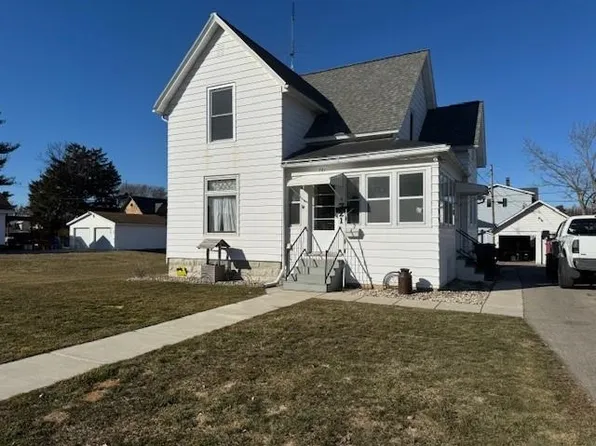 721 Mound St, Baraboo, WI 53913