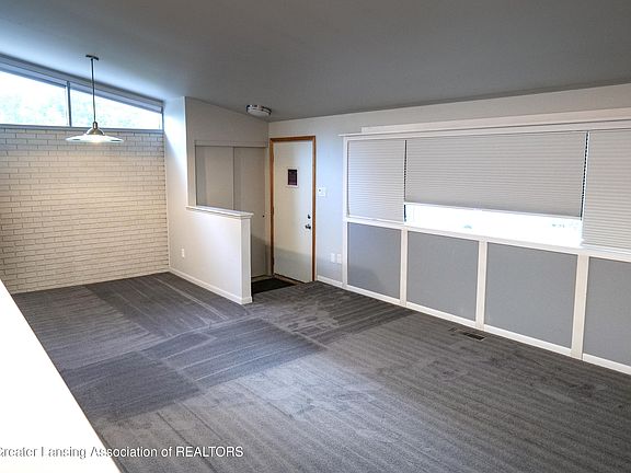 5th image of 17580 Dolores St