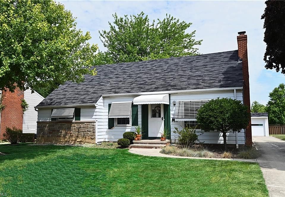 1st image of 20330 Marian Ln
