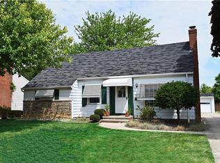 20330 Marian Ln, Rocky River, OH 44116
