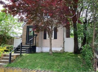 7622 57th Rd, Middle Village, NY 11379