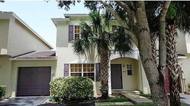 2 bed, 2.5 bath, 1381 sqft, $2,500 — Photo 1