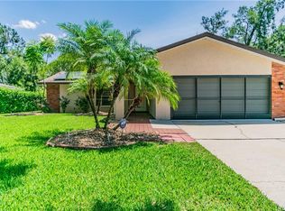2863 Lomond Dr, Palm Harbor, FL 34684