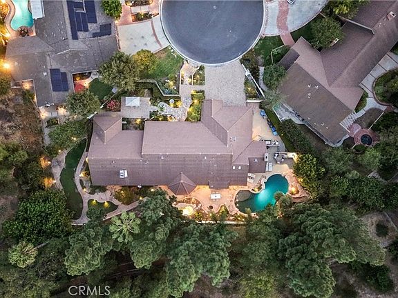 5th image of 1812 Overview Cir