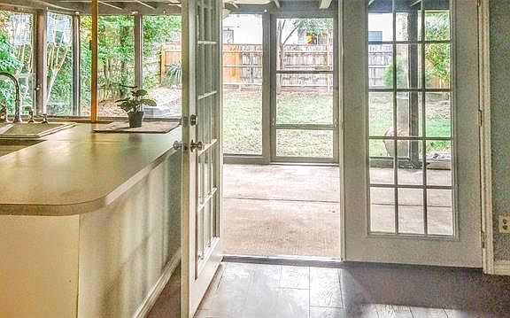 4th image of 4813 Sprucewood Ln