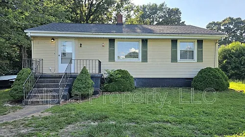 213 Donnan Rd Photo 1 213 Donnan Rd Photo 1