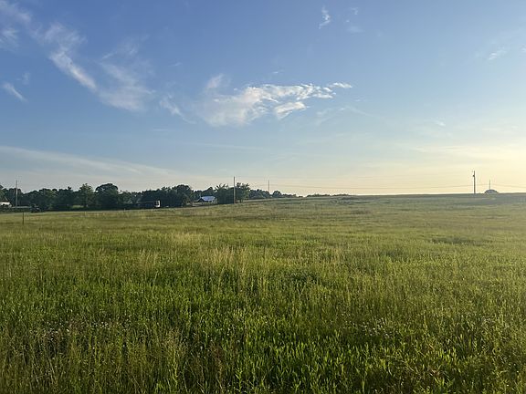 2nd image of 1168 Old Nashville Dirt Rd