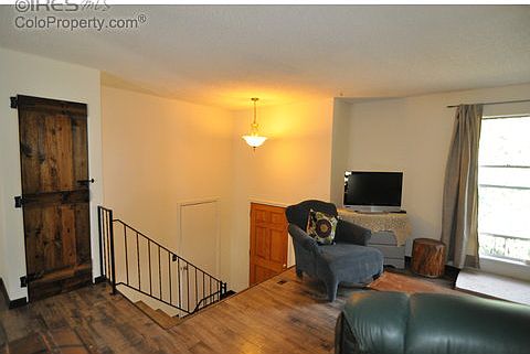 3rd image of 107 Sandler Dr