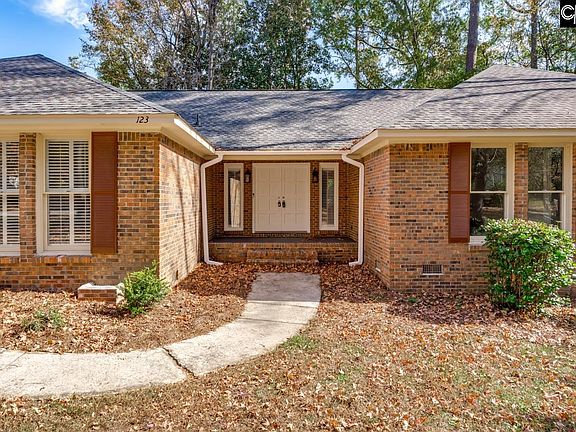 2nd image of 123 Stephenson Ln