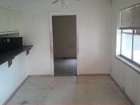 2nd image of 1516 W Tichenor Ln