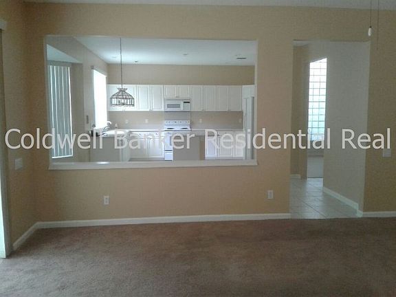 3rd image of 104 Princewood Ln