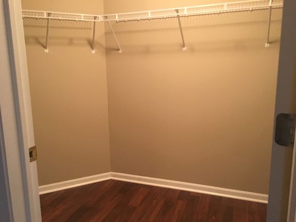 5th image of 845 E 22nd St APT 312
