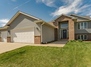 4592 Tundra Ln NW, Rochester, MN 55901