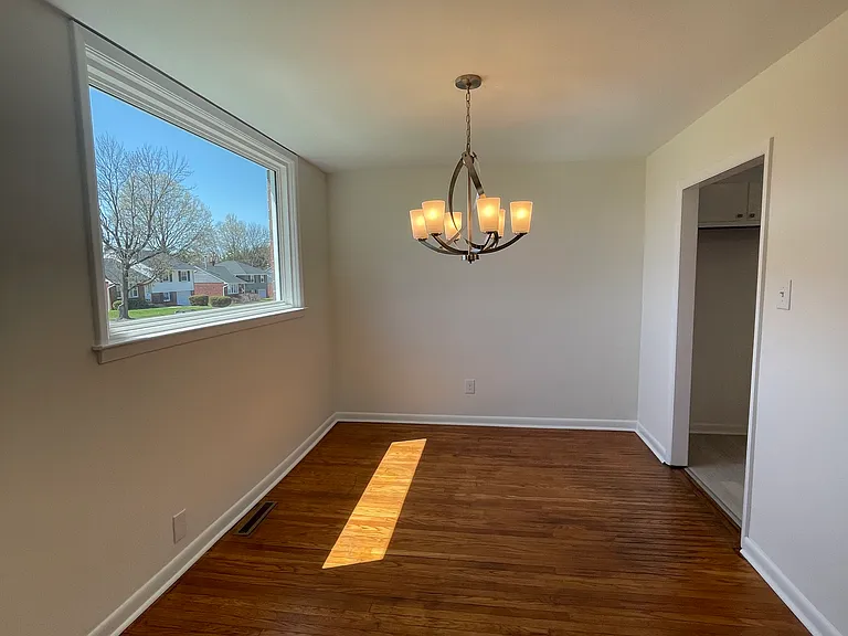 1401 E Mermaid Ln — Photo 10