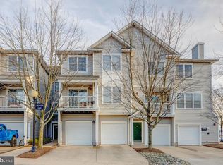12819 Fair Briar Ln, Fairfax, VA 22033