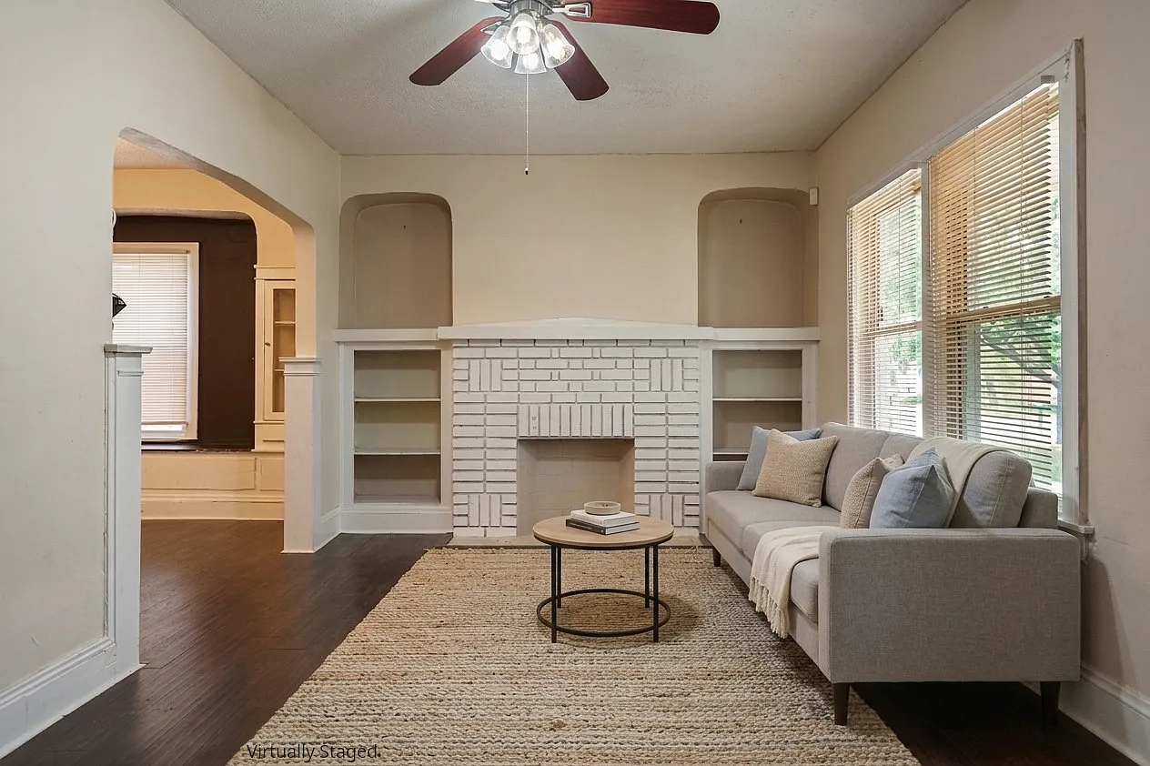 4 bed, 1488 sqft, $1,661 — Photo 2