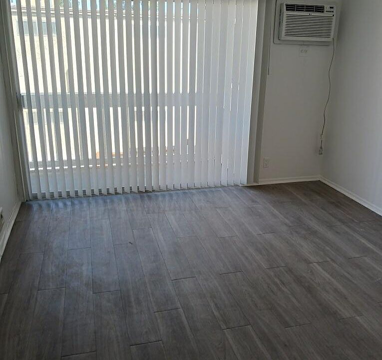 1st image of 18414 Collins St APT 213