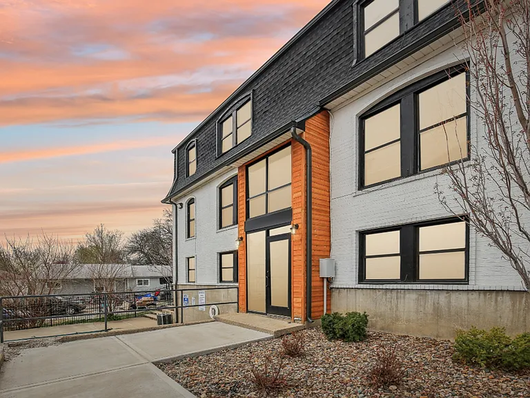 Fieldhouse View Apartments — Photo 11