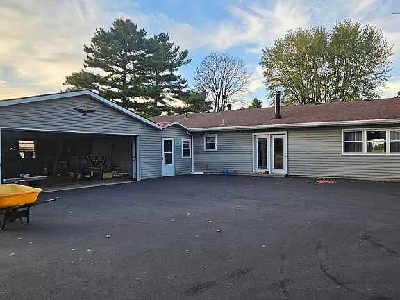 2nd image of 1401 W County Road 600 S