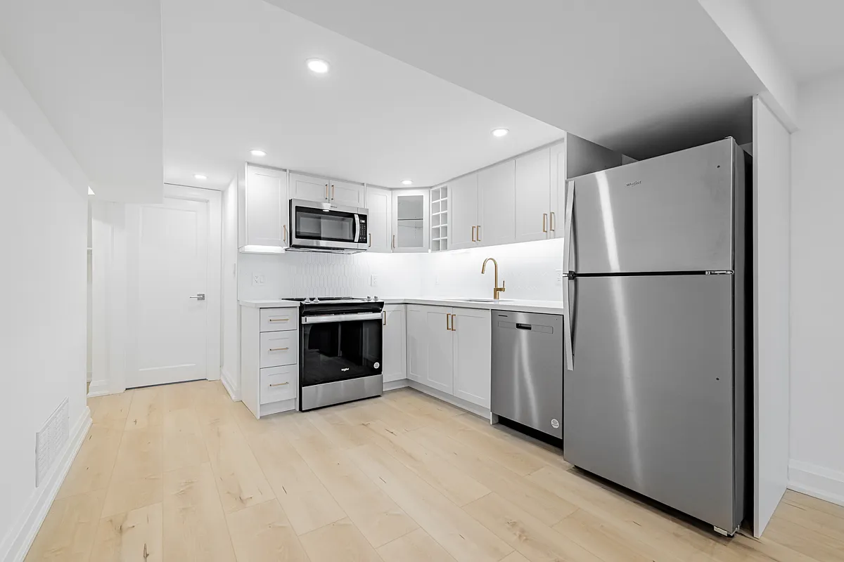 86 Cayuga Ave #Ll photo 1
