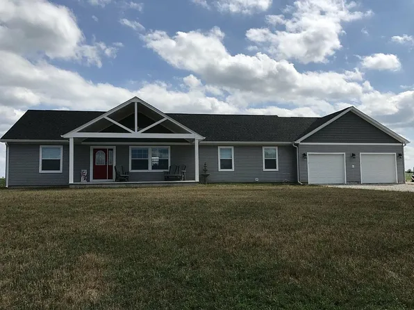 836 E 1800 North Rd, Taylorville, IL 62568