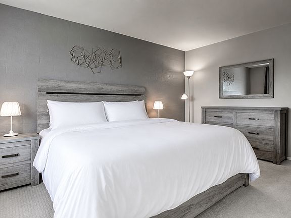 4th image of 4701 N 68th St Unit 209
