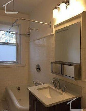 4th image of 81 Winchester St #83