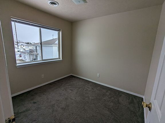 5th image of 243 Morningside Dr #4