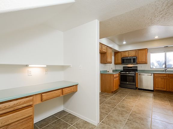2nd image of 2661 W Camino De Las Grutas