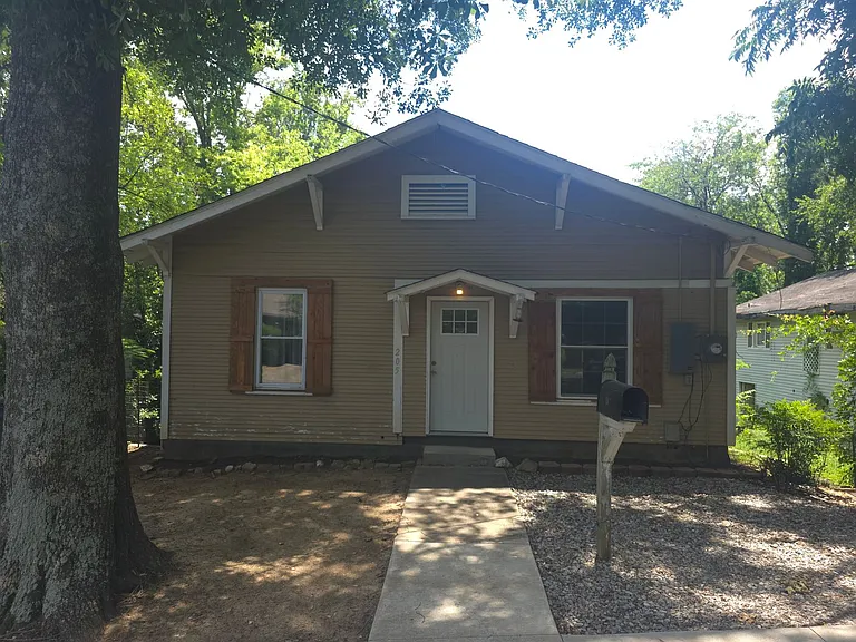 205 Morrison Ave — Photo 1