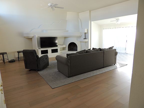 4th image of 11450 N Century Ln