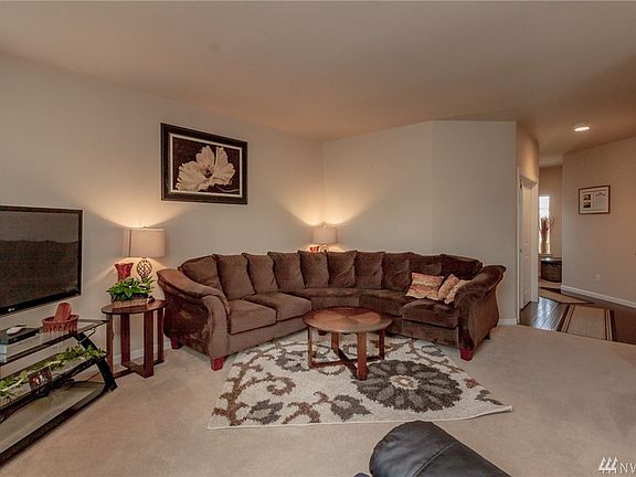 4th image of 16424 22nd Avenue Ct E