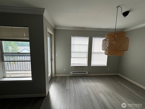 4th image of 33020 10th Avenue SW #J302