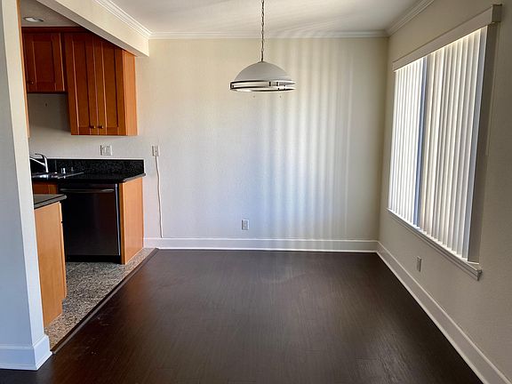 4th image of 8571 Villa La Jolla Dr APT F