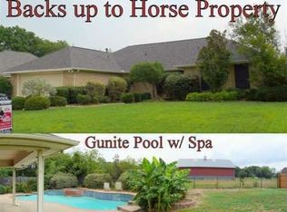 6424 Chilton Dr, North Richland Hills, TX 76182