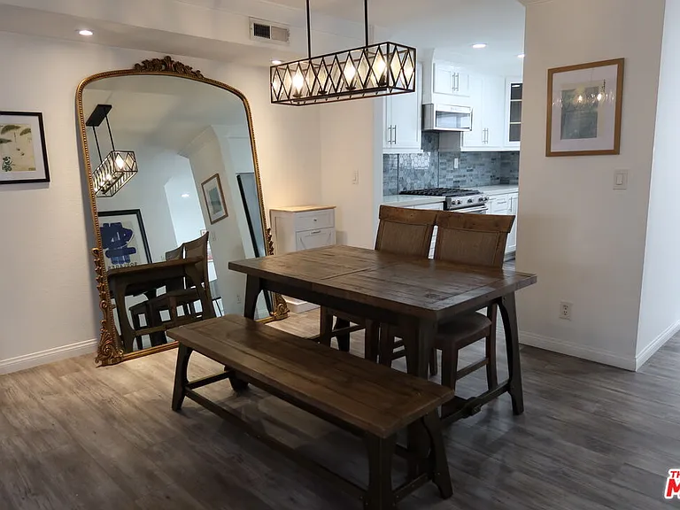944 Palm Ave #2 — Photo 2