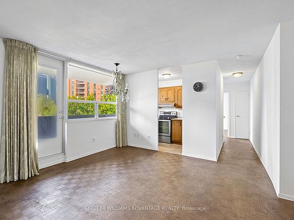 3rd image of 40 Homewood Ave #807