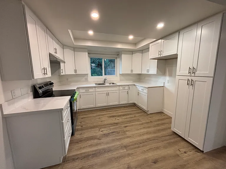 511 Ridgeway Ln #1 — Photo 6