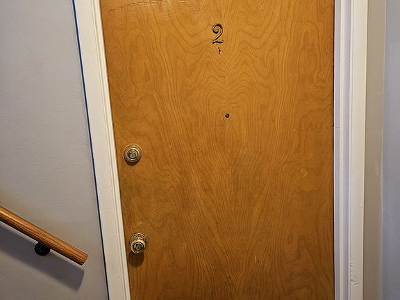 2nd image of 6091 Dryden Ave APT 2
