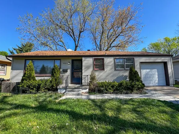 9724 E 34th St S, Independence, MO 64052