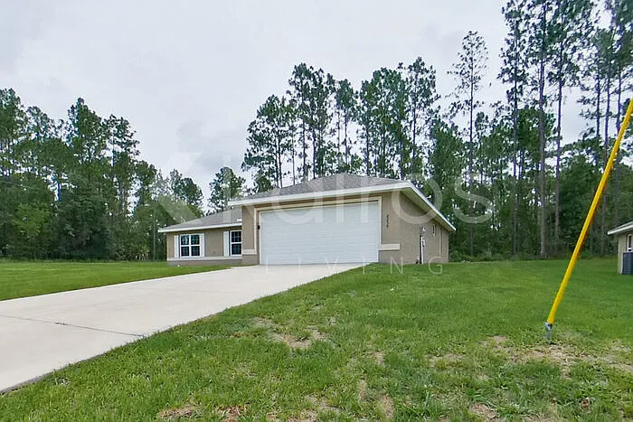 4 bed, 2.0 bath, 1747 sqft, $2,045 — Photo 2