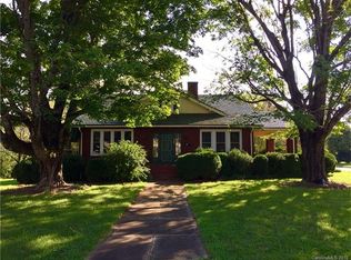 547 N Center St, Statesville, NC 28677