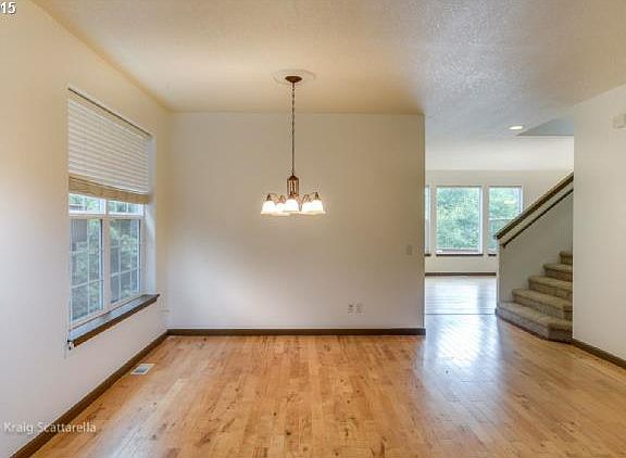 3rd image of 3240 Sabo Ln